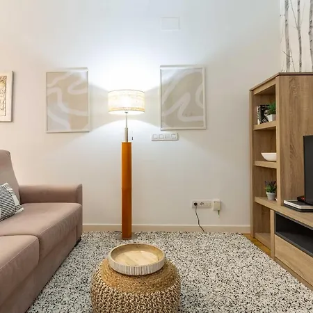 Mit House Ayala En Madrid
