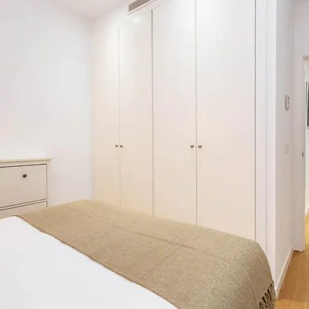 Mit House Ayala En *