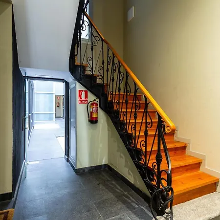 Apartment Mit House Ayala En