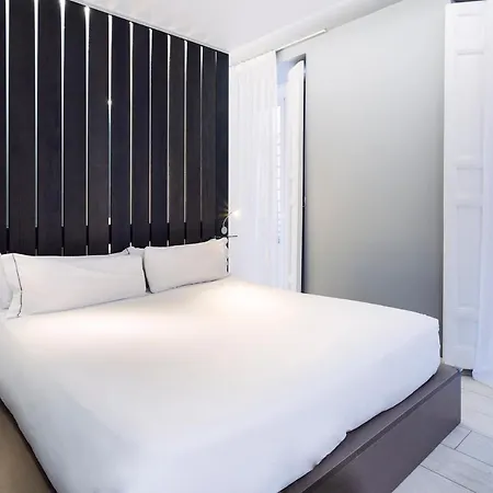 Centro Fuencarral 52 Hotell 3*