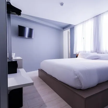 Hotell Centro Fuencarral 52