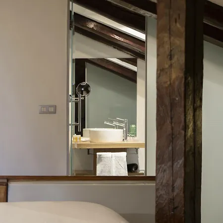Hotel Petit Palace Plaza Del Carmen Madryt