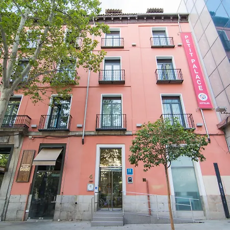 Petit Palace Plaza Del Carmen 4*