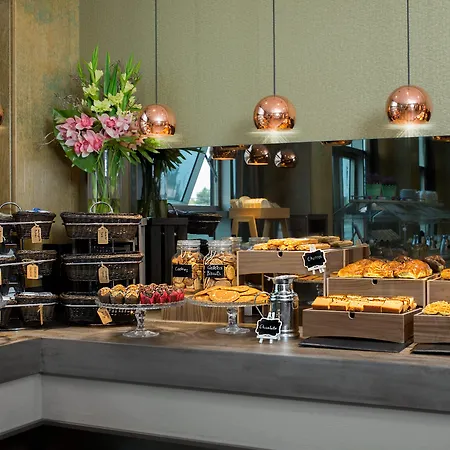 Hotell Crowne Plaza Airport Madrid