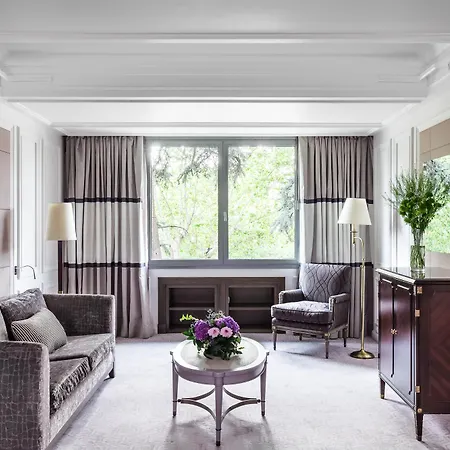 Hotel Rosewood Magna