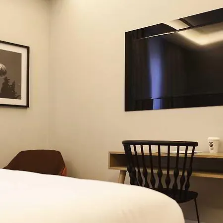One Shot Recoletos 4* Madrid
