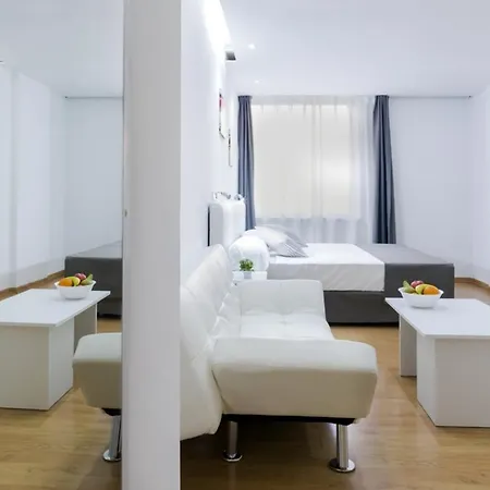 Boutique Urban Serrano Aparthotel 2*