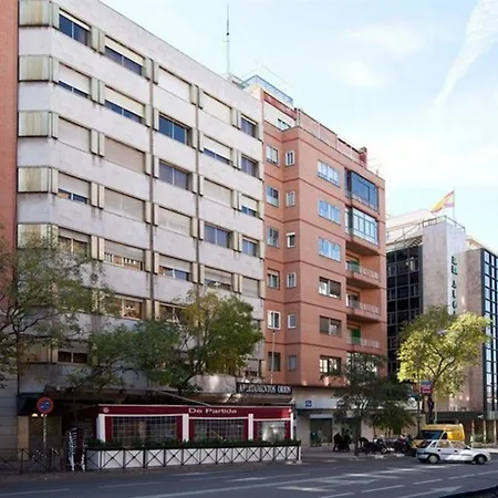Boutique Urban Serrano 2*