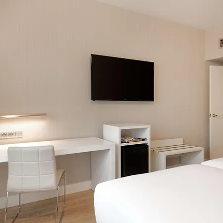 Nh Chamberi Hotel