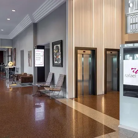 Hotel Rafaelhoteles Atocha 4*
