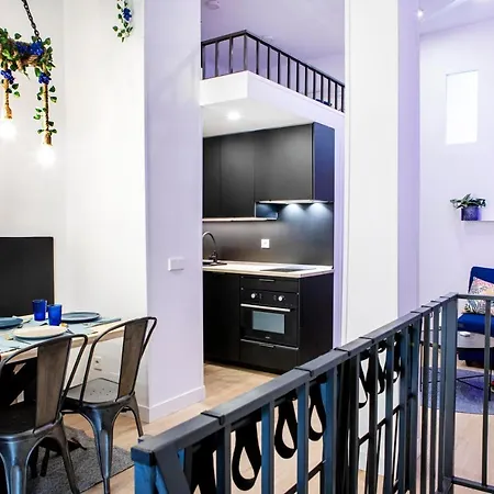 Calle Amparo 86 Lujoso Duplex Con Jacuzzi En Lavapies Especial Parejas Madryt