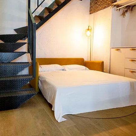 Calle Amparo 86 Lujoso Duplex Con Jacuzzi En Lavapies Especial Parejas Apartament Madryt