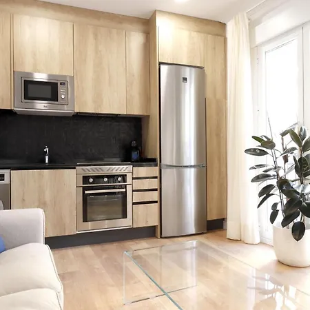 Madrid Rio - Apartamento Top - Moderno, Comodo, Perfecto *
