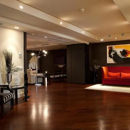 Moderno Puerta Del Sol Otel