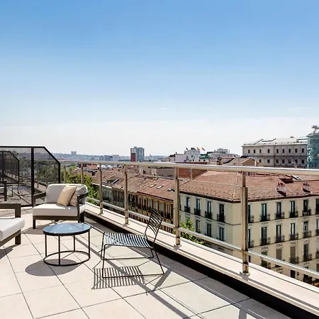 Radisson Red 4*