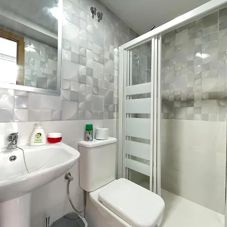 Homestay Herminiopuertas * Madrid
