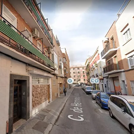 Apartment Homestay Herminiopuertas