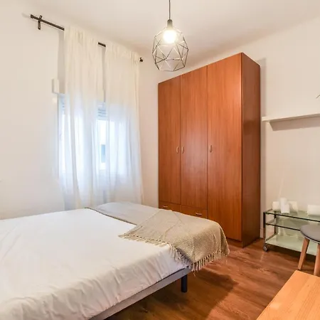 Retiro Viii Apartment