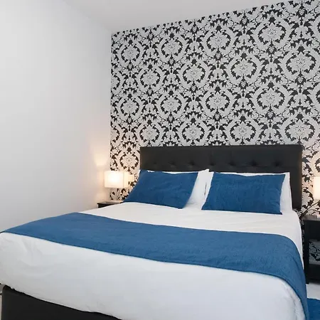 Boutique I Host 3*