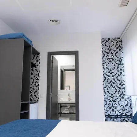 Boutique I Host 3*