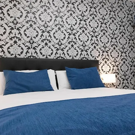 Boutique I Host 3* Madrid