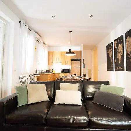 Modern In Downtown Area-2beds 1bath-plaza Mayor شقة