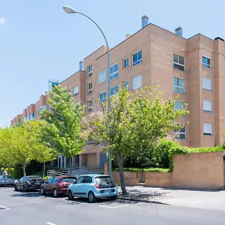 Robles Stylish & Modern 1 Bedroom In Conde Orgaz