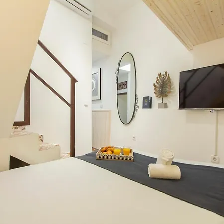 Almaden Apartment *