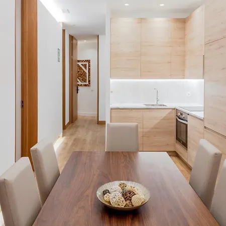 Appartement Plaza Espana V Calle San Bernardino 6br 6bh *