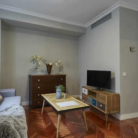 V Alcala-retiro Ideal Parejas Apartment