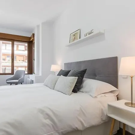 Bright And Comfortable In Madrid! 4 Pax Apartment