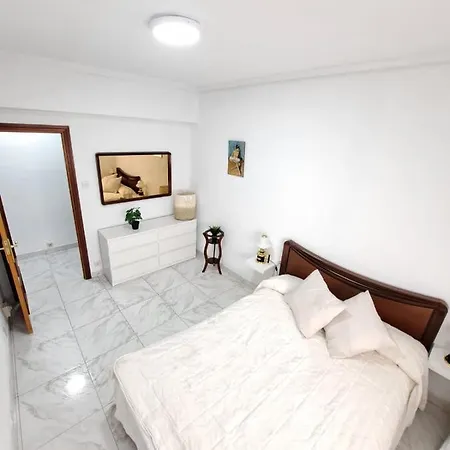 Piso Centrico Y Tranquilo * مدريد