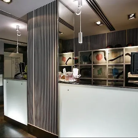 Petit Palace Plaza Espana 4*