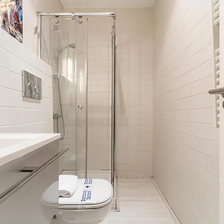 Apartment Minty - Luis Velez De Guevara Madrid