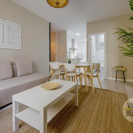 Calido Apartamento De 3 Hab En El Centro De
