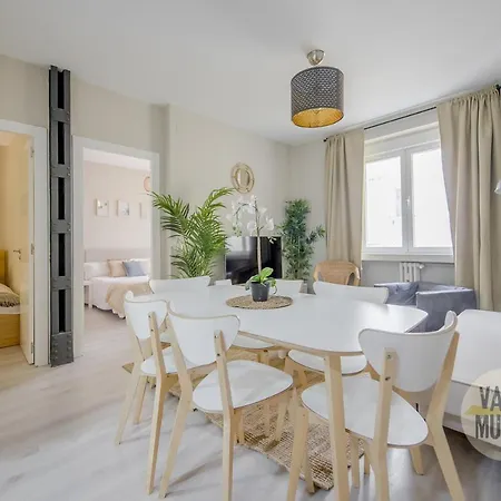 Calido Apartamento De 3 Hab En El Centro De * Madrid