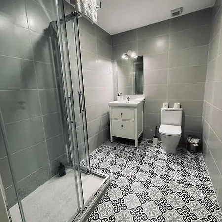 Centrico Apt 9pax C/barco A Calle De Gran Via Apartment *