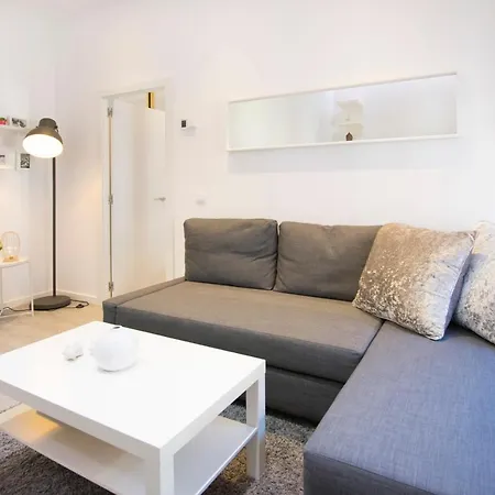 Apartment 1 Bedroom 1 Bathroom- Mintystay - Plaza De San Idelfonso *