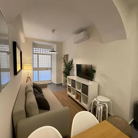Centrico And Cozy Apt 9pax En Calle San Dimas *