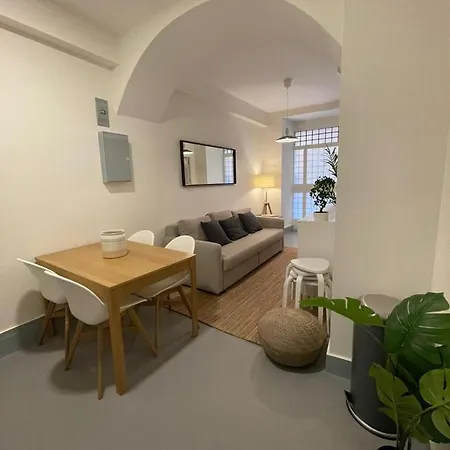 Centrico And Cozy Apt 9pax En Calle San Dimas *