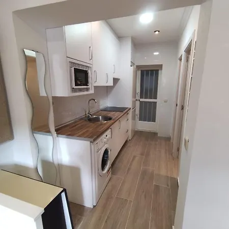 Pequeno Estudio En Apartamento