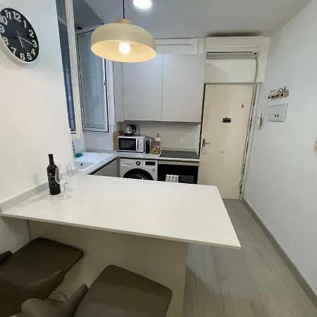 Stylish One Bedroom Flat In The Heart Of Madrid