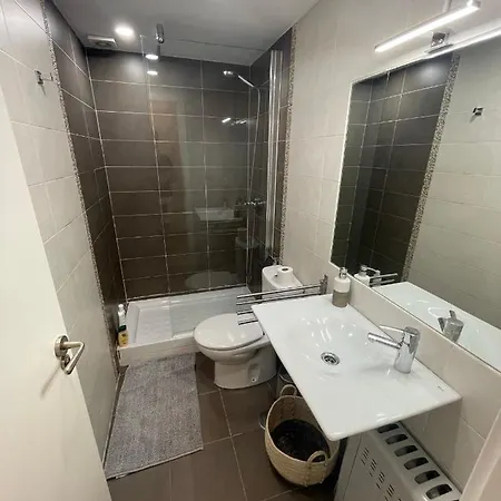 Stylish One Bedroom Flat In The Heart Of Apartment *