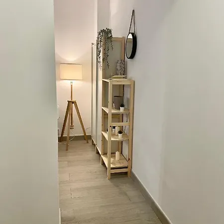 Stylish One Bedroom Flat In The Heart Of