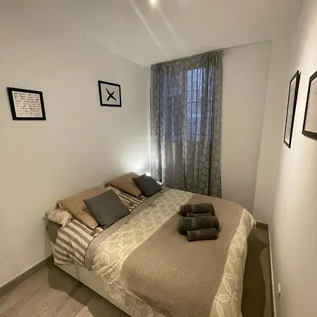 Stylish One Bedroom Flat In The Heart Of *