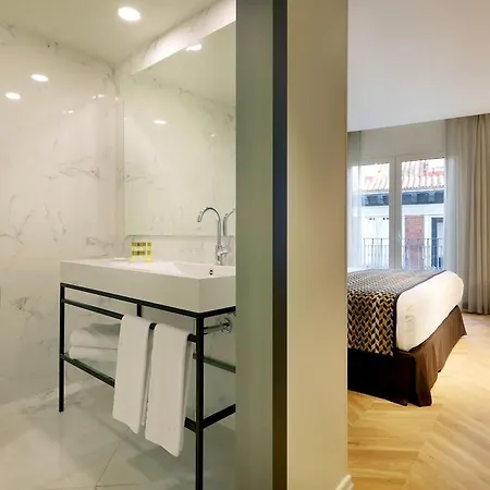 Hotel Eurostars Gran Via 4*