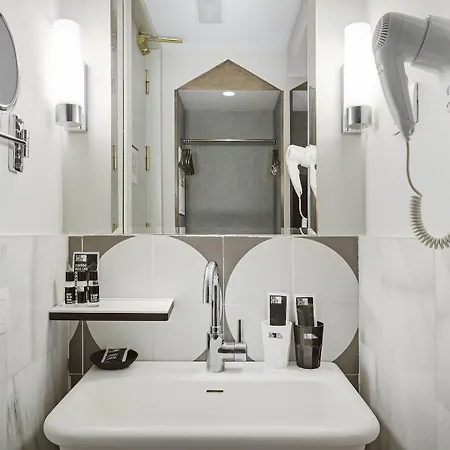 One Shot Recoletos Hotel Madrid