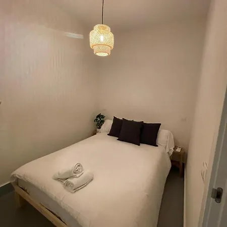 Centrico And Cozy Apt 9pax En Calle San Dimas Apartment