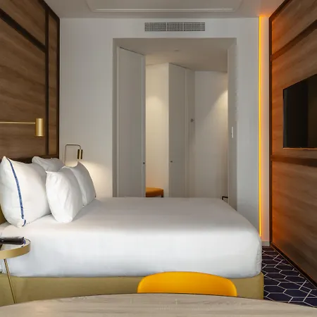 Pestana Cr7 Gran Via Hotell
