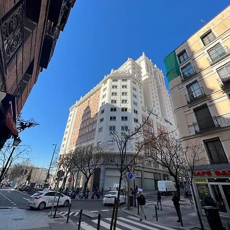 Located In Plaza Espana Apartamento